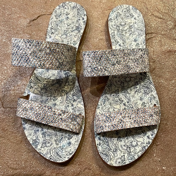 Joie A LA PLAGE Shoes - Joie A LA PLAGE